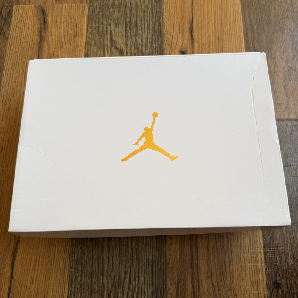 Nike Air Jordan 1 Low Light Iron Ore Black Siren Red Womens 11 DC0774-060 - Picture 10 of 12